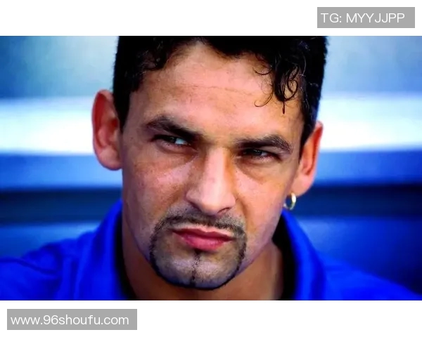 历代足球巨星排名前十盘点 各时代顶级球员的传奇表现与成就 历代足球巨星排名前十盘点 各时代顶级球员的传奇表现与成就